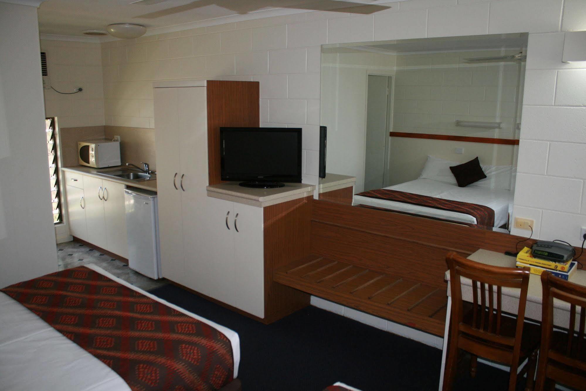 Billabong Lodge Motel Townsville Exterior foto